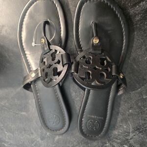 Tory Burch Black Leather Thong Sandals Size 8.5 New